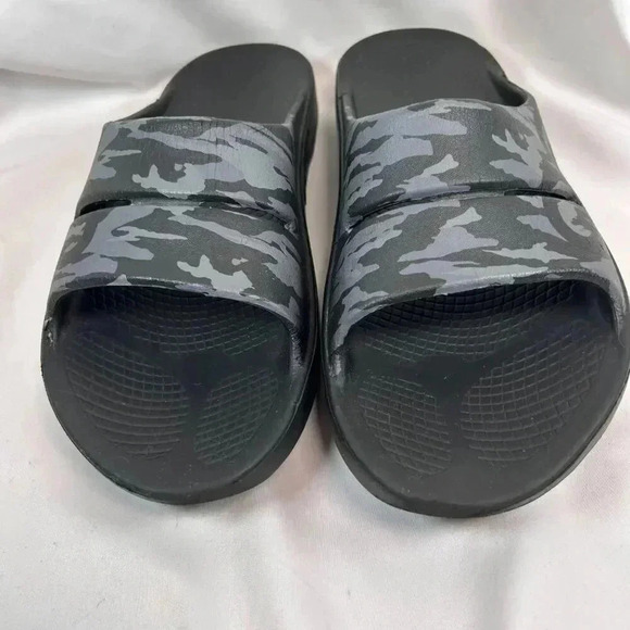 OOFOS OOahh Sport Flex Slides Size M9/W11 Camo Gray Black Athleisure main image 5